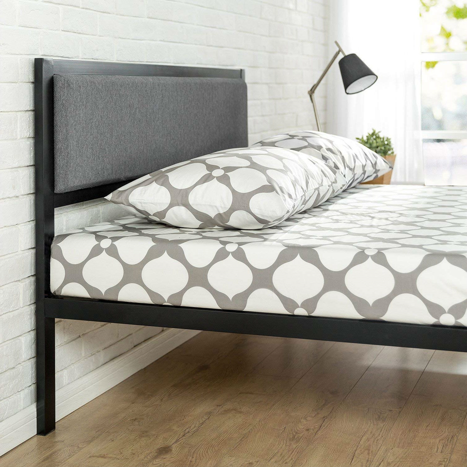 Queen Size Metal Platform Bed Frame, King Size Platform Bed Frame With Headboard Upholstered Tufted Wooden Slats